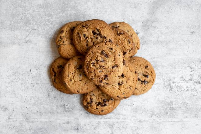 Order Dozen Chocolate Chip Cookie food online from City Barbeque store, Powell on bringmethat.com