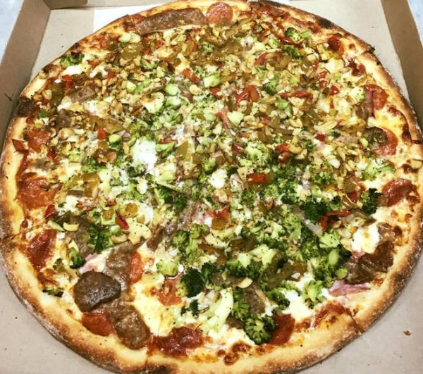 Order Brother's Pizza food online from Brothers Pizzeria store, Edgewater on bringmethat.com