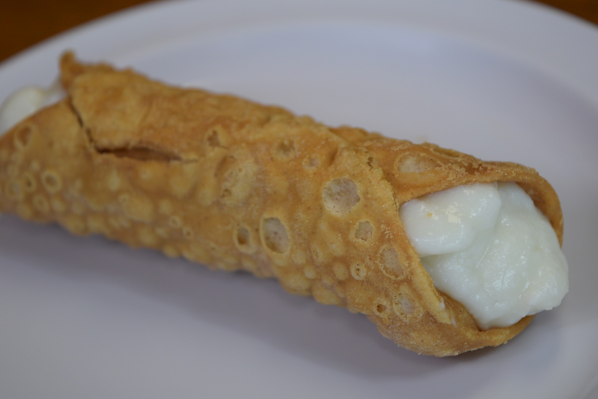 Order Cannoli  food online from Kings New York Pizza LLC store, Winchester on bringmethat.com