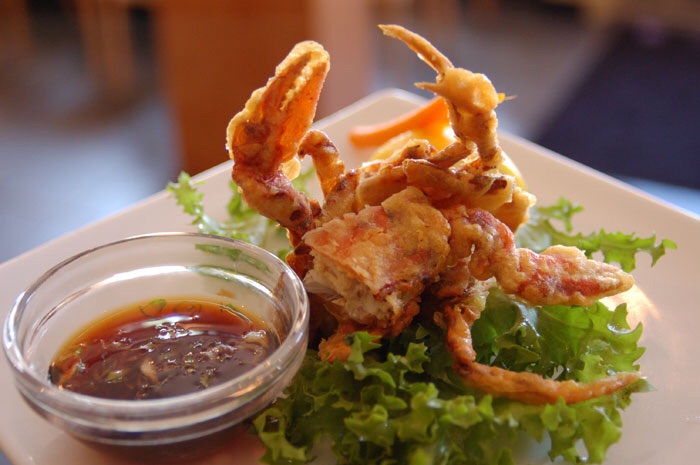 Order Soft Shell Crab Tempura food online from Jidaiya Sushi store, Rohnert Park on bringmethat.com