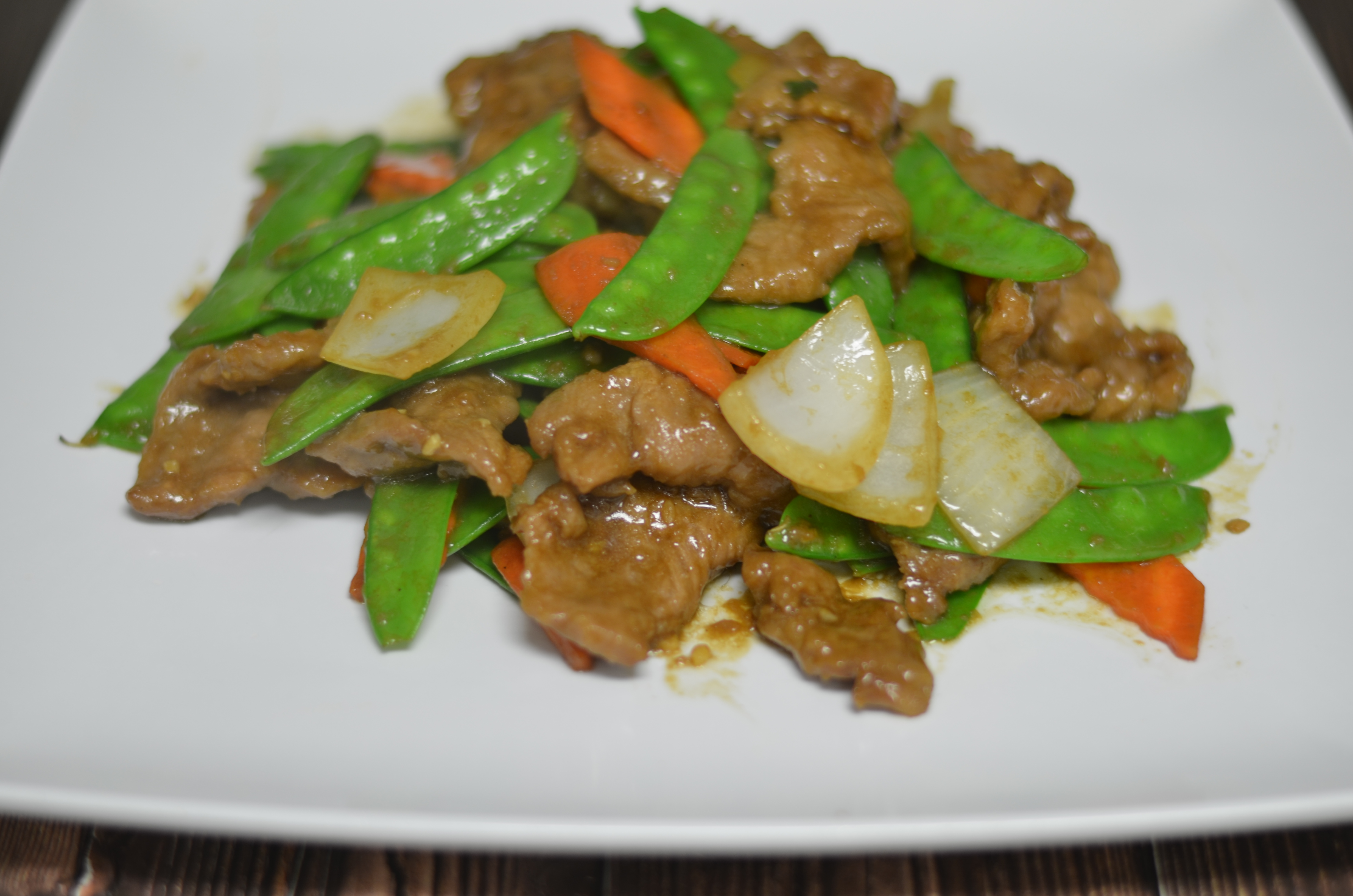 Order Beef Snow Peas food online from Yumi Cafe store, Richmond on bringmethat.com