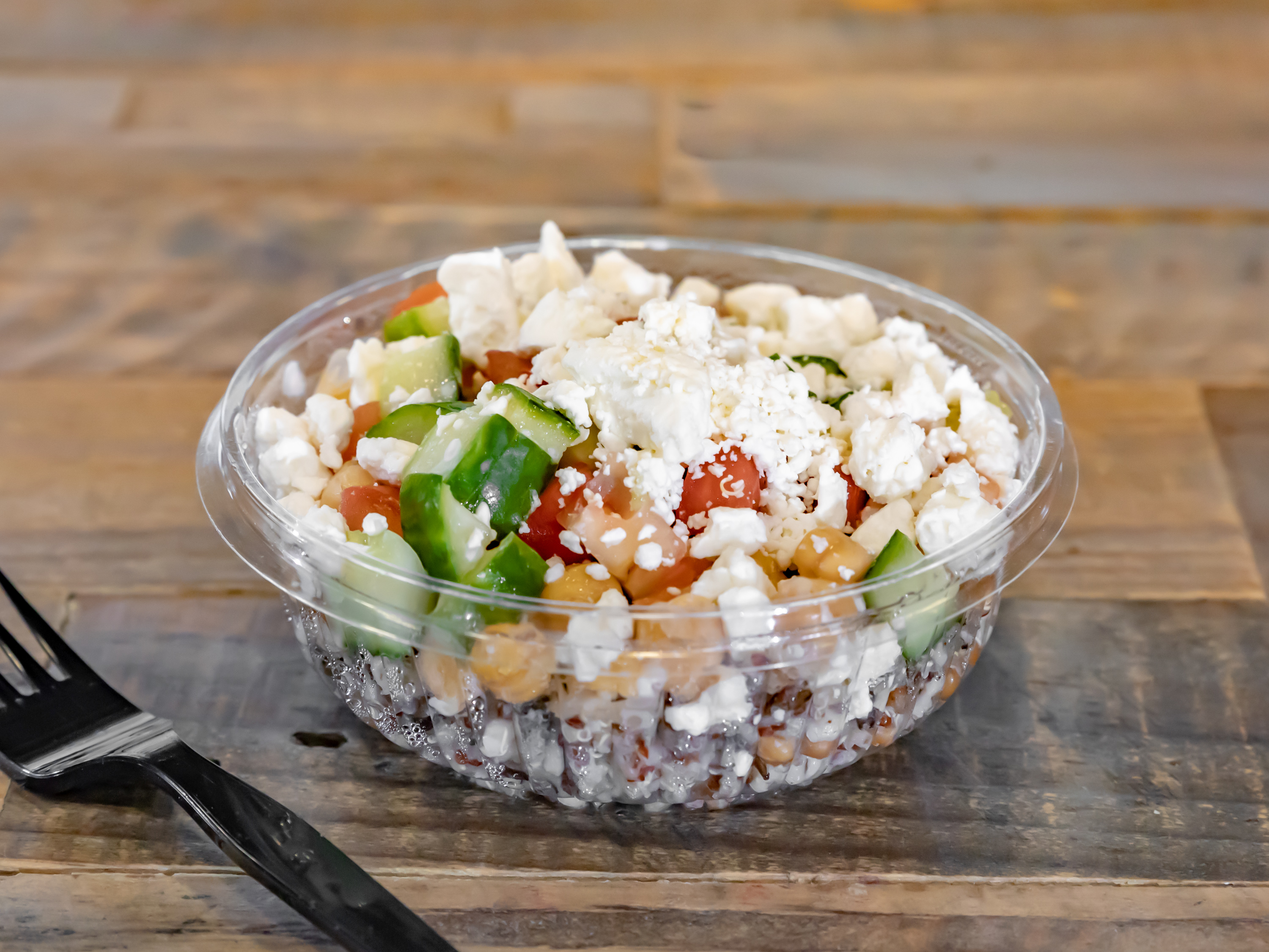 Order Quinoa Salad food online from Fruta Cafe 1000 store, Bridgeport on bringmethat.com