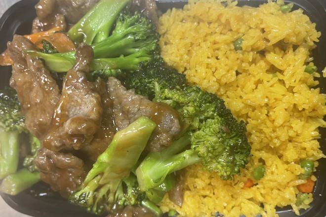 Order Beef with Broccoli Platter food online from Super China Buffet store, Indianapolis on bringmethat.com