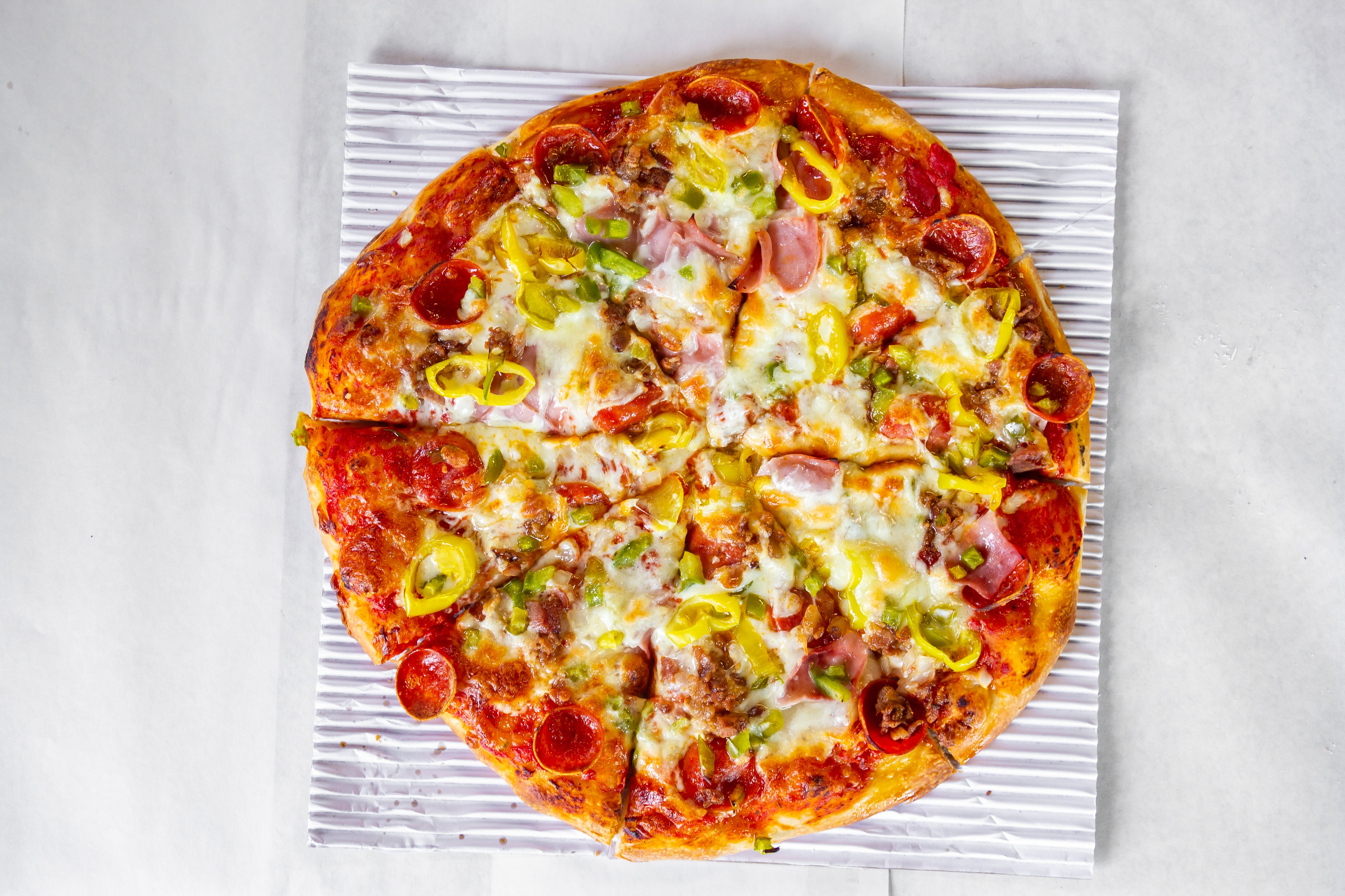 Order Everything Pizza - Small 10" food online from Danny Pizza & Subs store, Taylor on bringmethat.com