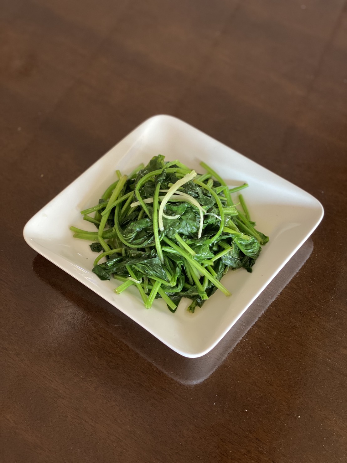 Order Stir-Fried Spinach 清炒菠菜 food online from Vege Paradise store, San Gabriel on bringmethat.com