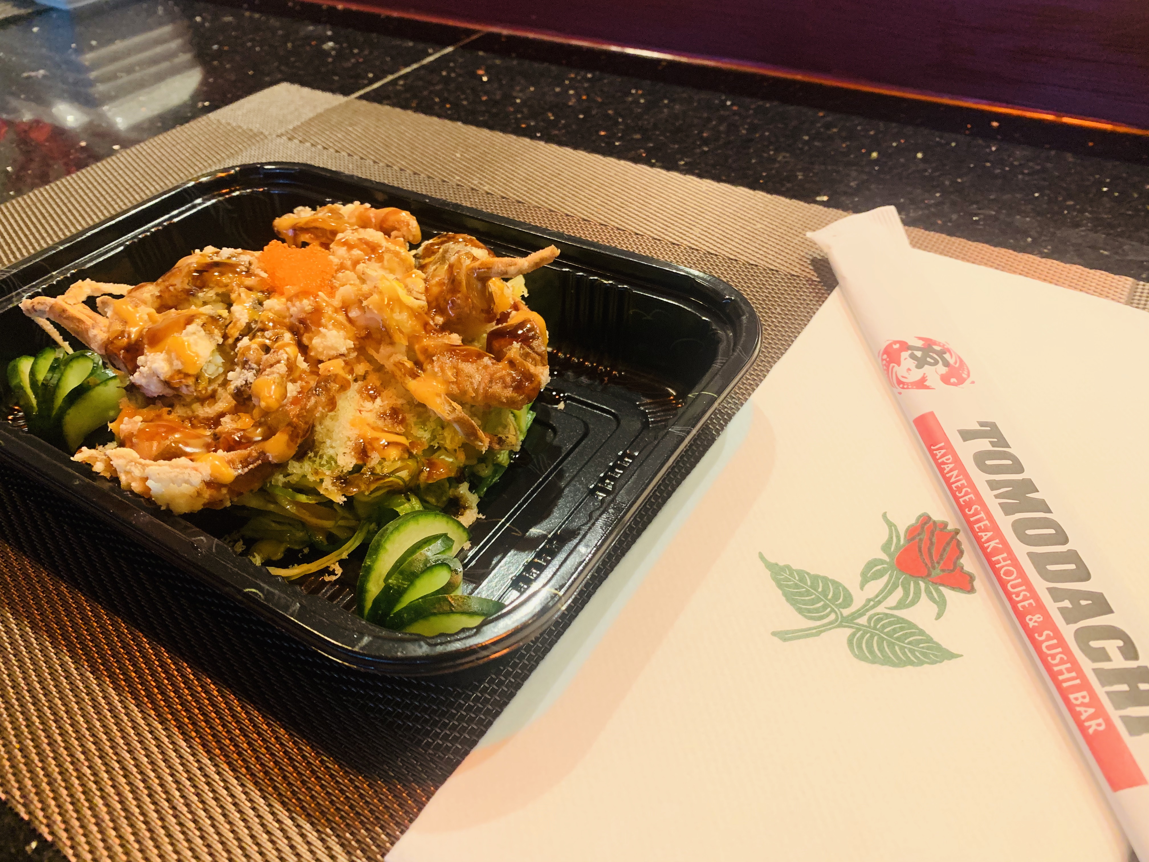 Order 5. Mango Soft Shell Crab Salad food online from Tomodachi Japanese Steakhouse & Sushi Bar store, Royersford on bringmethat.com