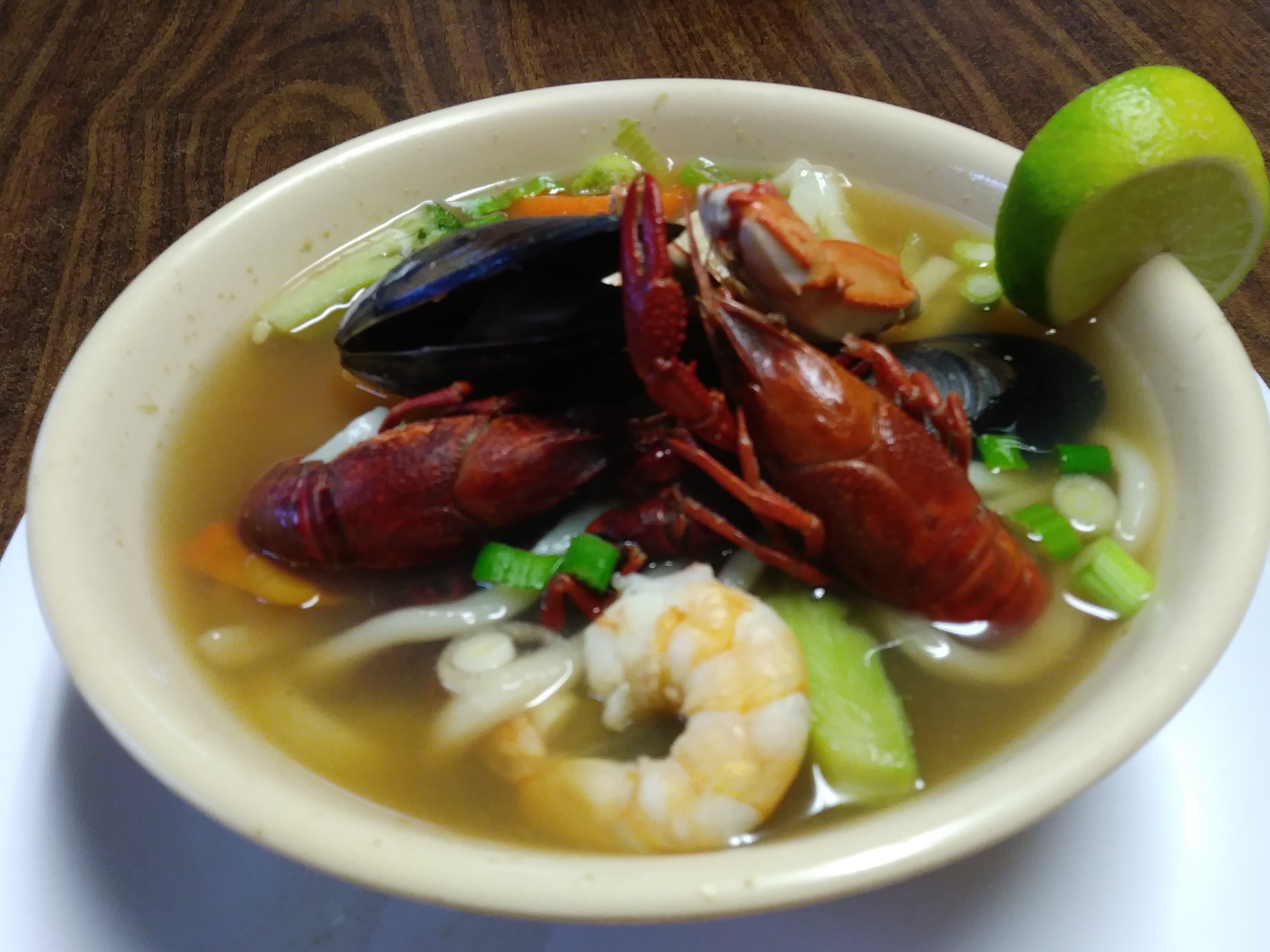Order Nabeyaki Udon Soup food online from Laredo Sushi Roll store, Laredo on bringmethat.com