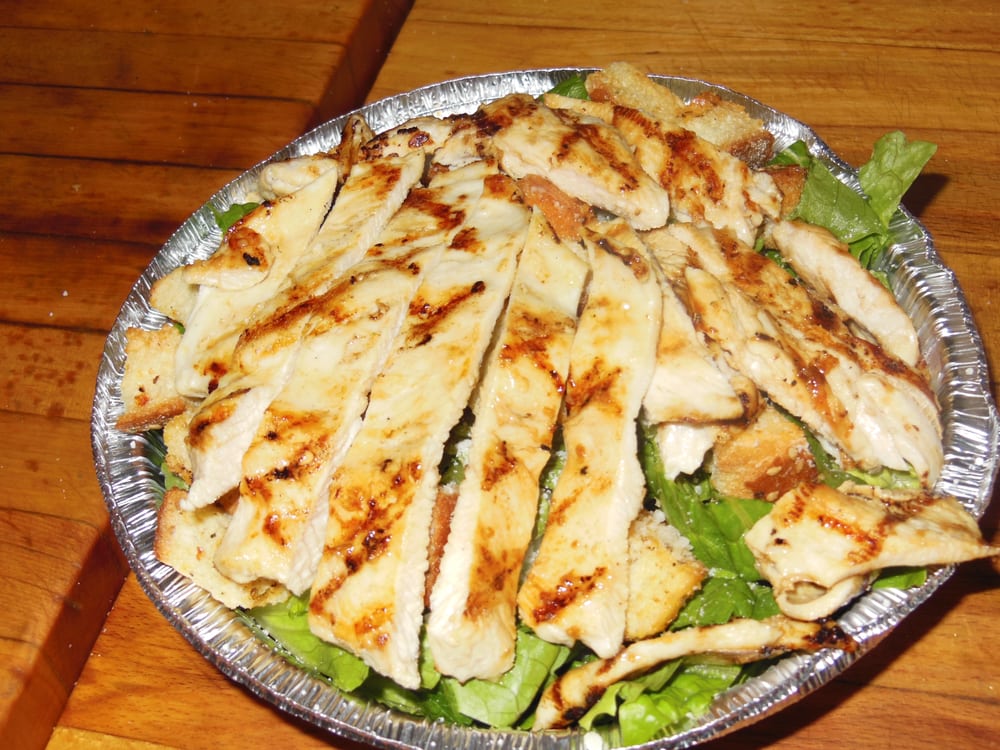 Order Caesar Salad with Chicken food online from Ace pizzeria store, Glendale on bringmethat.com