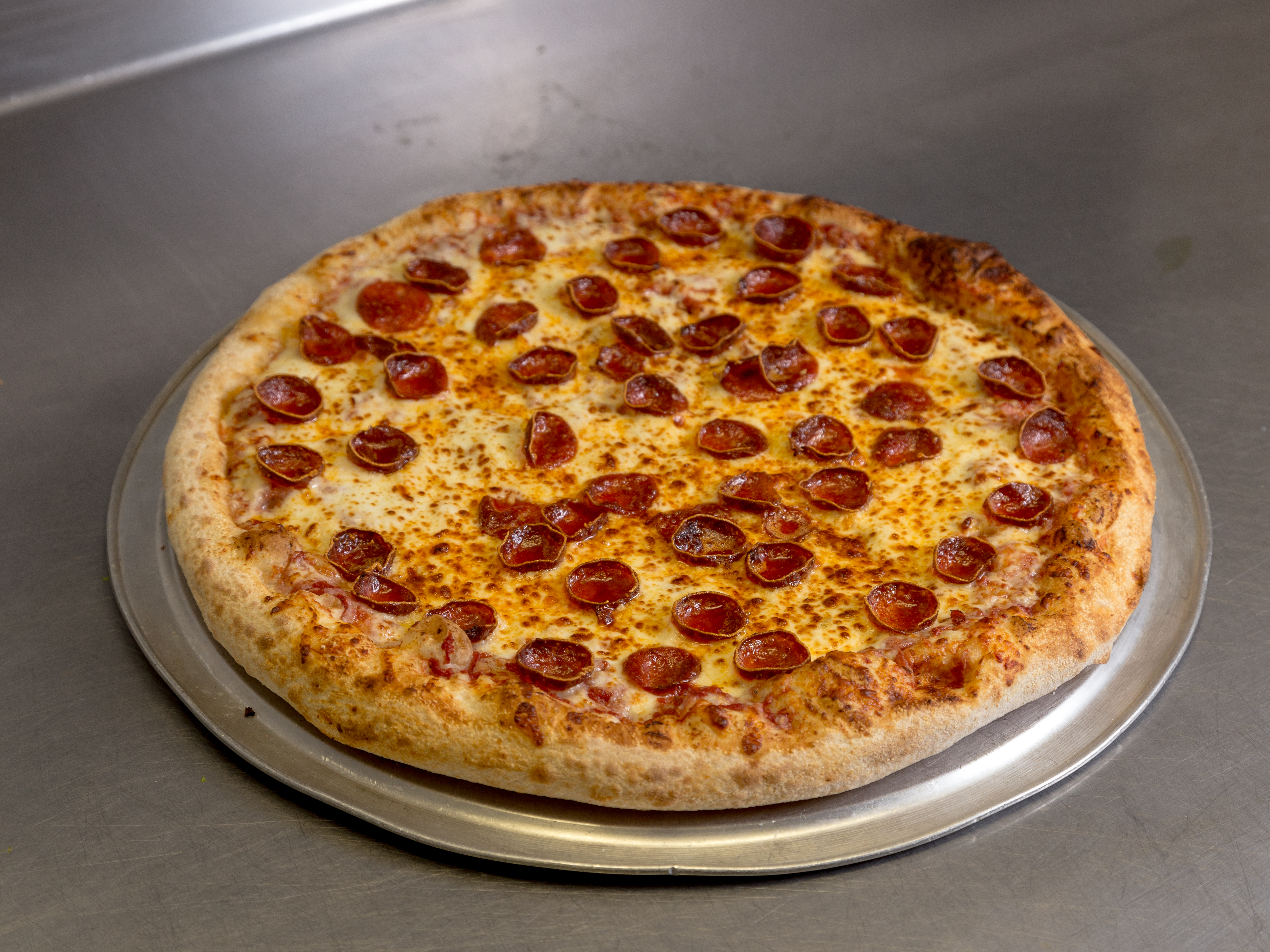 Order Chef's Choice Primo Pepperoni Pizza food online from Halal Vocelli Pizza store, Falls Church on bringmethat.com