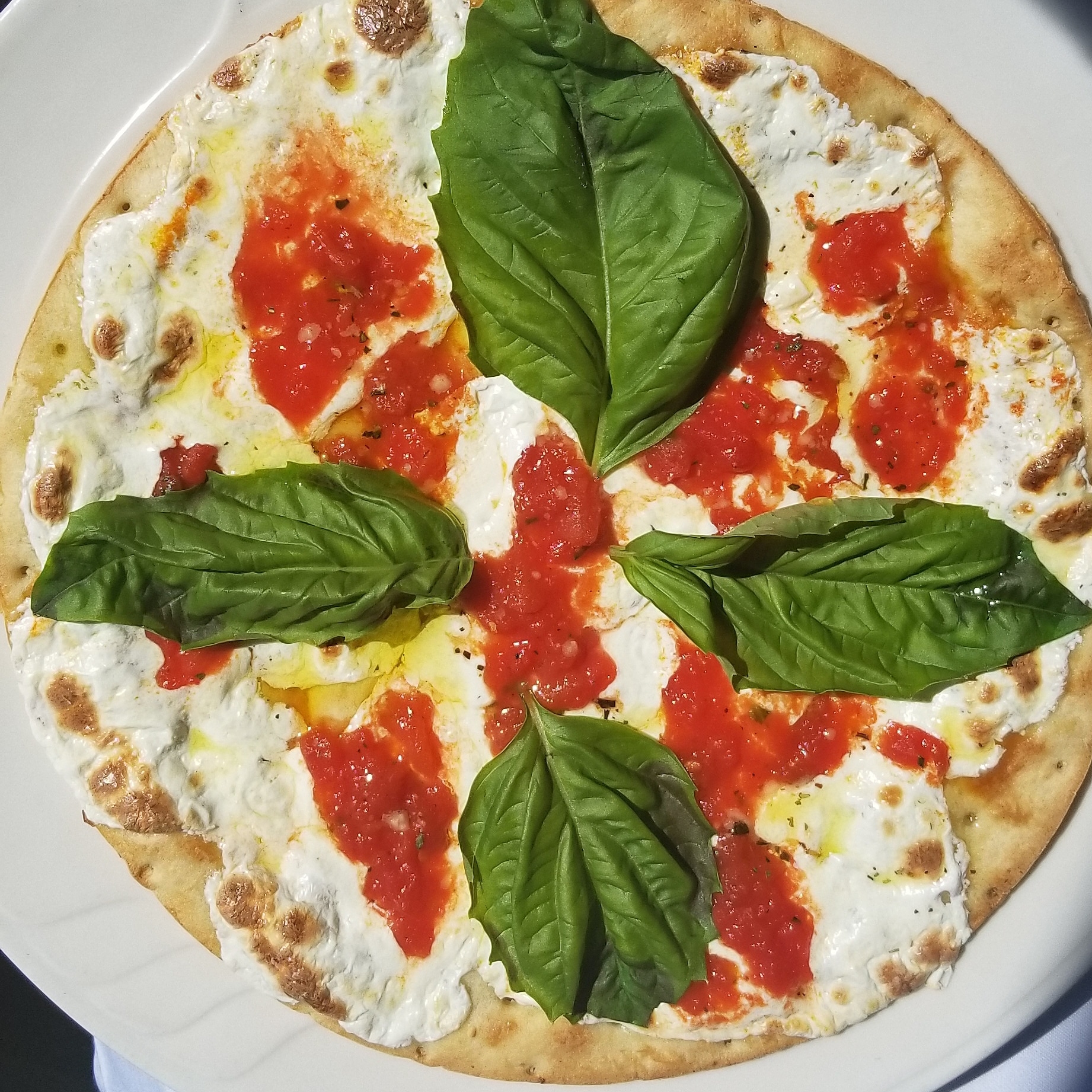 Order 10" Cauliflower Crust Pizza  food online from Cinelli's Pizza store, Franklin Square on bringmethat.com
