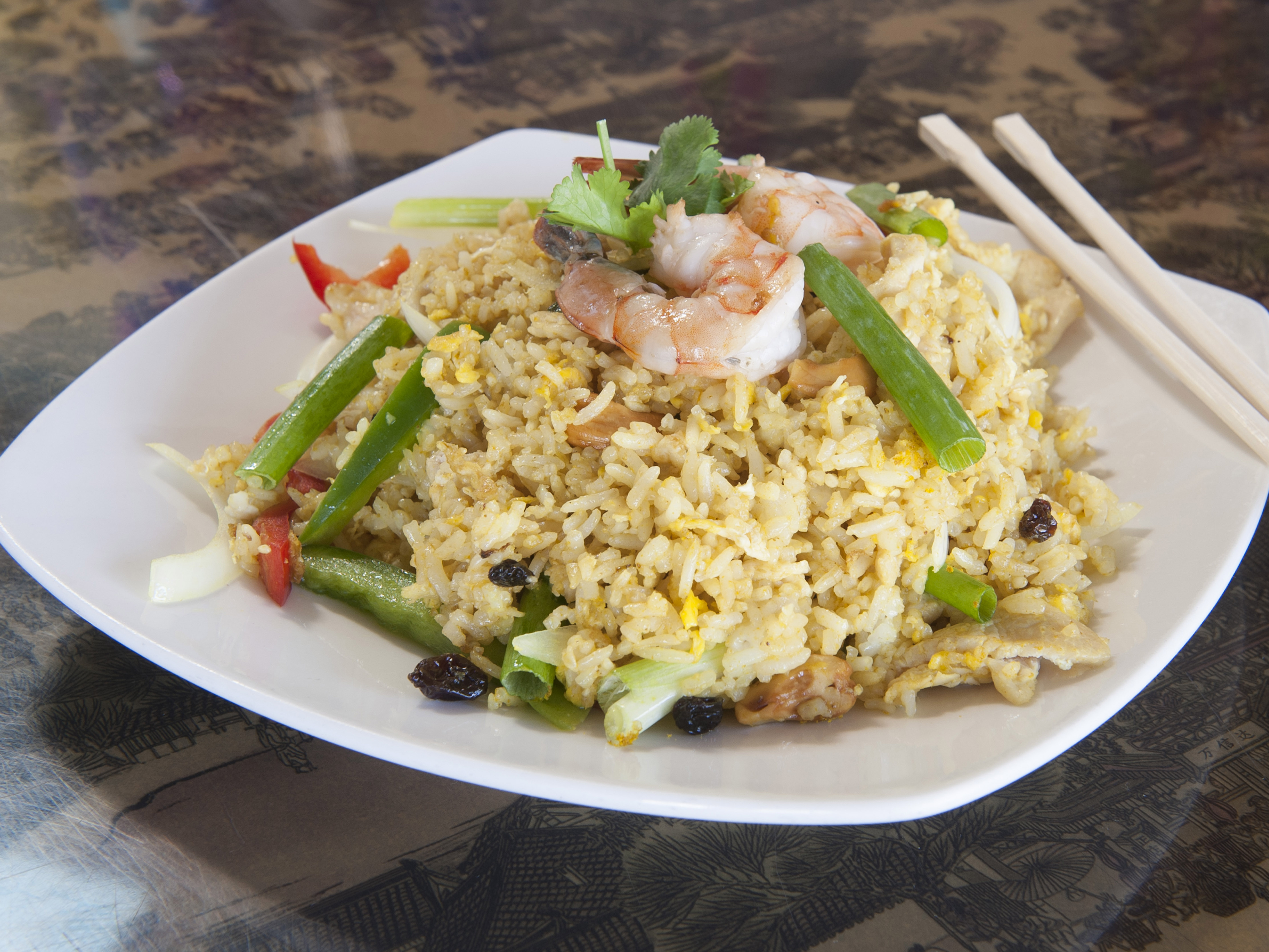 Order 82. Pineapple Fried Rice food online from Somboon Thai Food store, Santa Ana on bringmethat.com