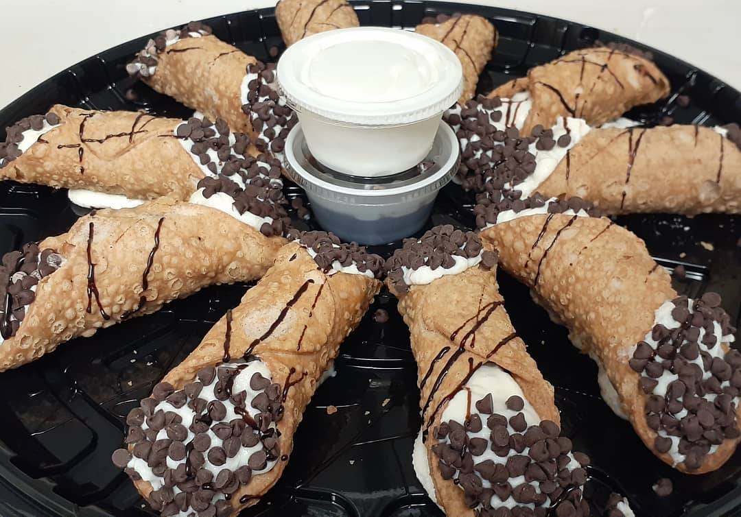 Order Mini Cannoli Tray food online from Nonno Pizza & Family Restaurant store, Moosic on bringmethat.com