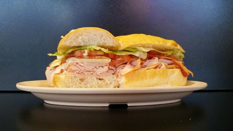 Order Turkey Club Sandwich food online from St. Louis Pizza and Wings store, St. Louis on bringmethat.com