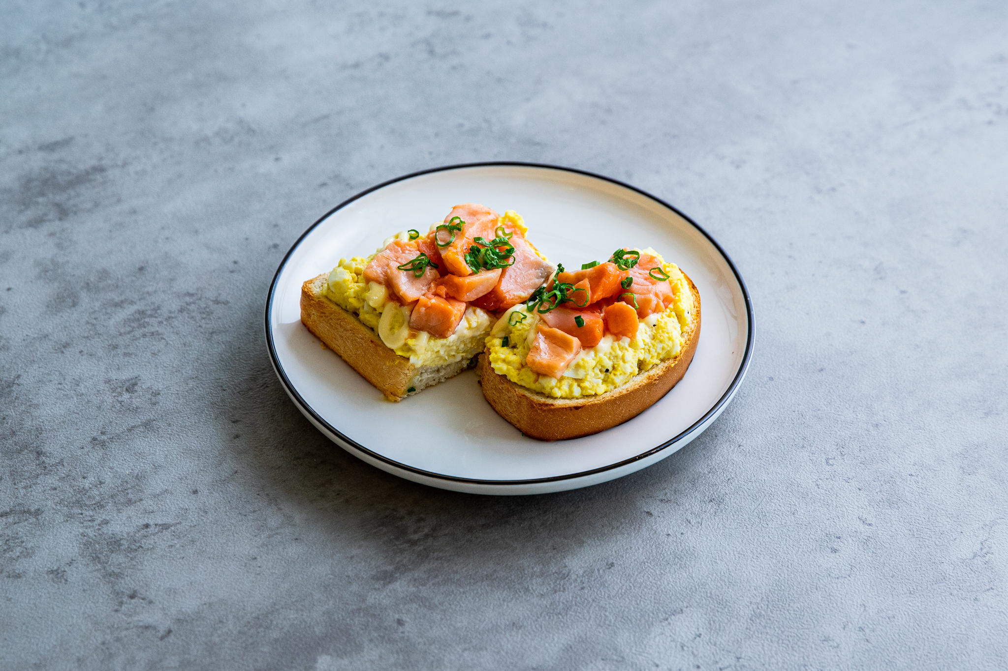 Order Smoked Salmon and Egg Toast food online from Kcm store, Grand Rapids on bringmethat.com