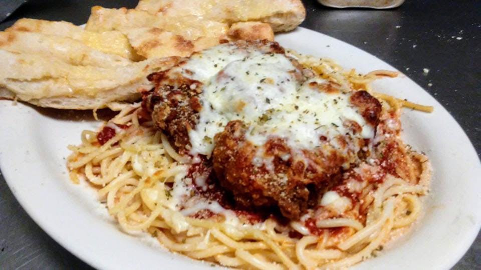 Order Chicken Parmesan Pasta - Pasta food online from Topper's Brick Oven Pizza store, Mulberry on bringmethat.com