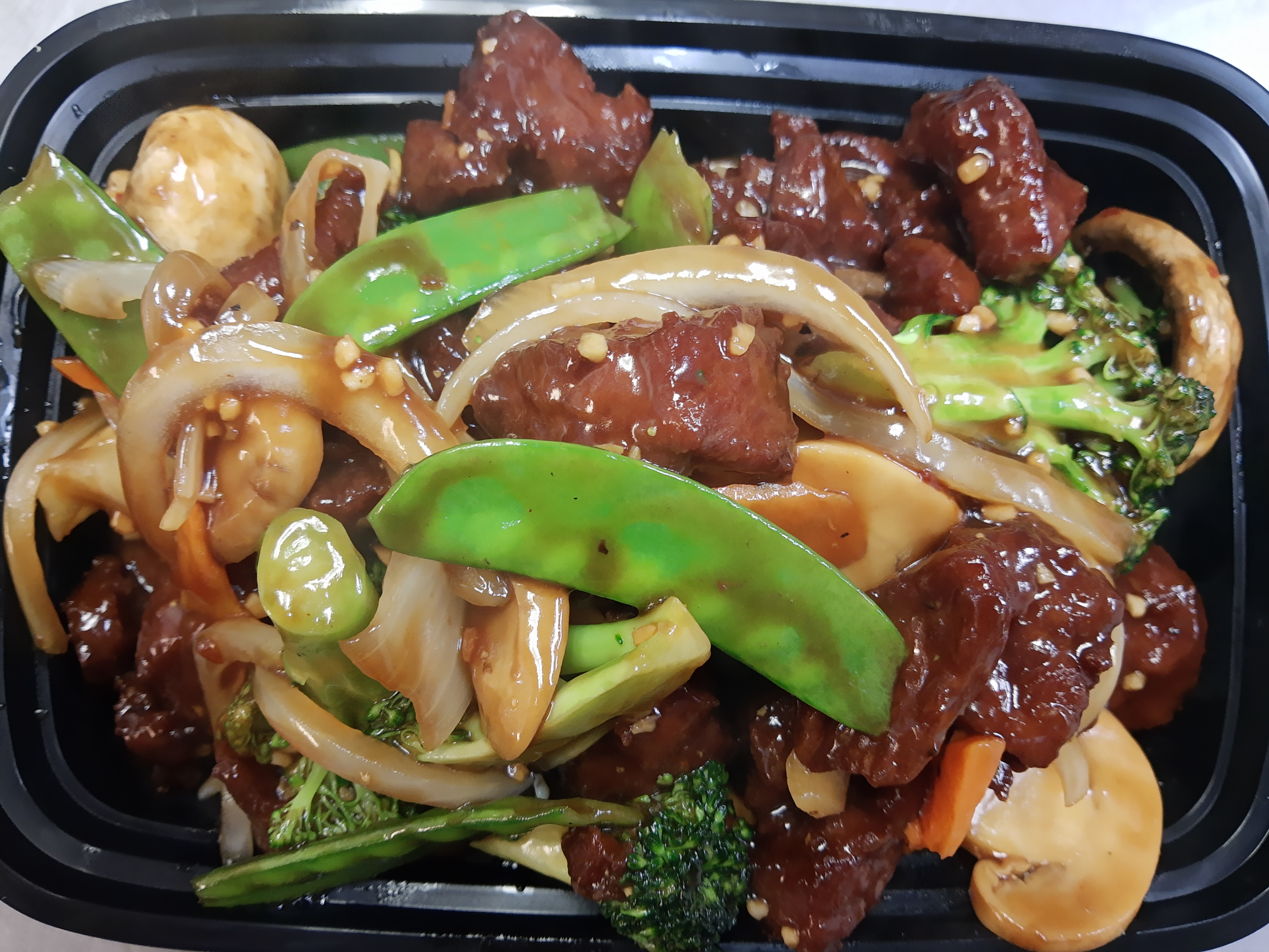 Order H8. Sizzling Beef food online from 88 Chinese & Sushi Sherman Oaks store, Van Nuys on bringmethat.com
