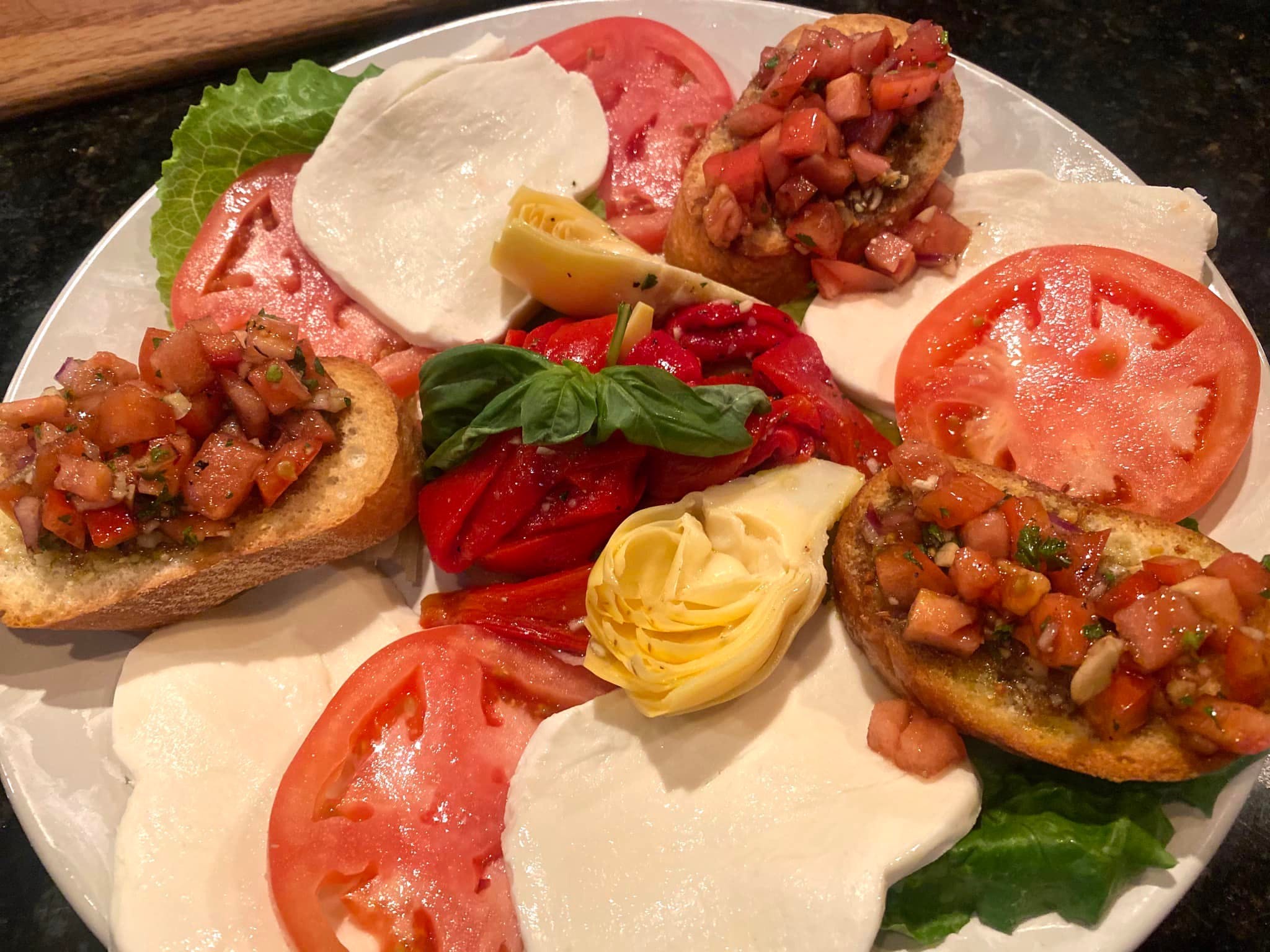 Order Caprese Antipasto - Appetizers food online from Vinces Pizza Pub store, Macungie on bringmethat.com
