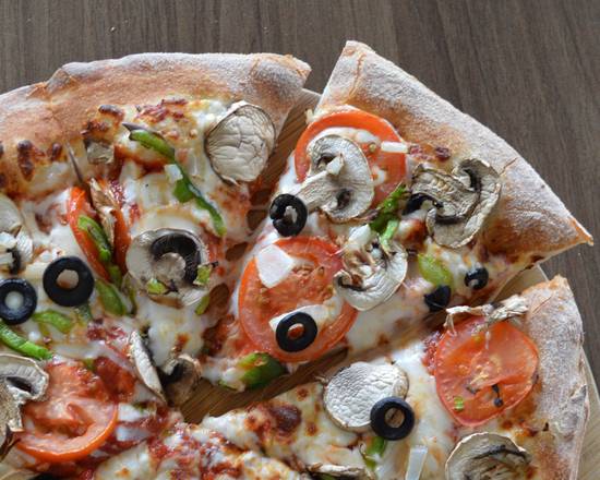 Order Healthy Pizza food online from Jalapenos Pizza & Wings store, Laredo on bringmethat.com
