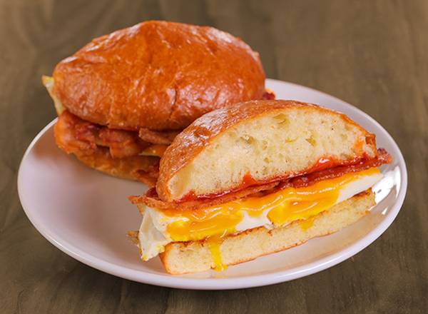 Order Wildflower Bacon & Cheddar food online from The Wildflower Bread Company store, Scottsdale on bringmethat.com