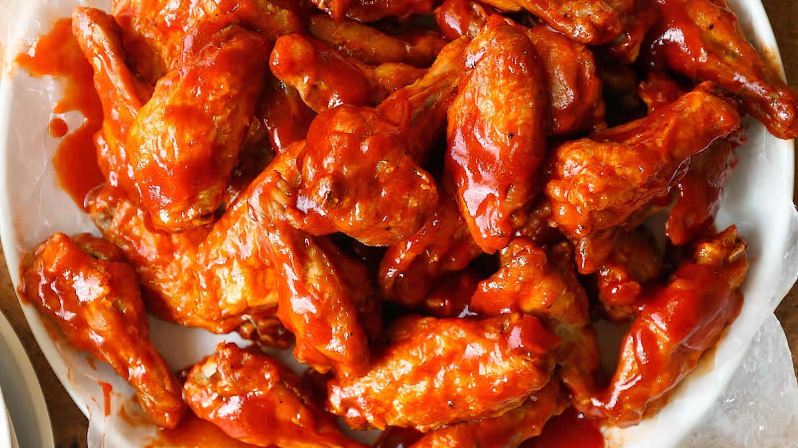 Order Buffalo Wings (Non-Breaded) food online from The Twisted Crab store, Hampton on bringmethat.com