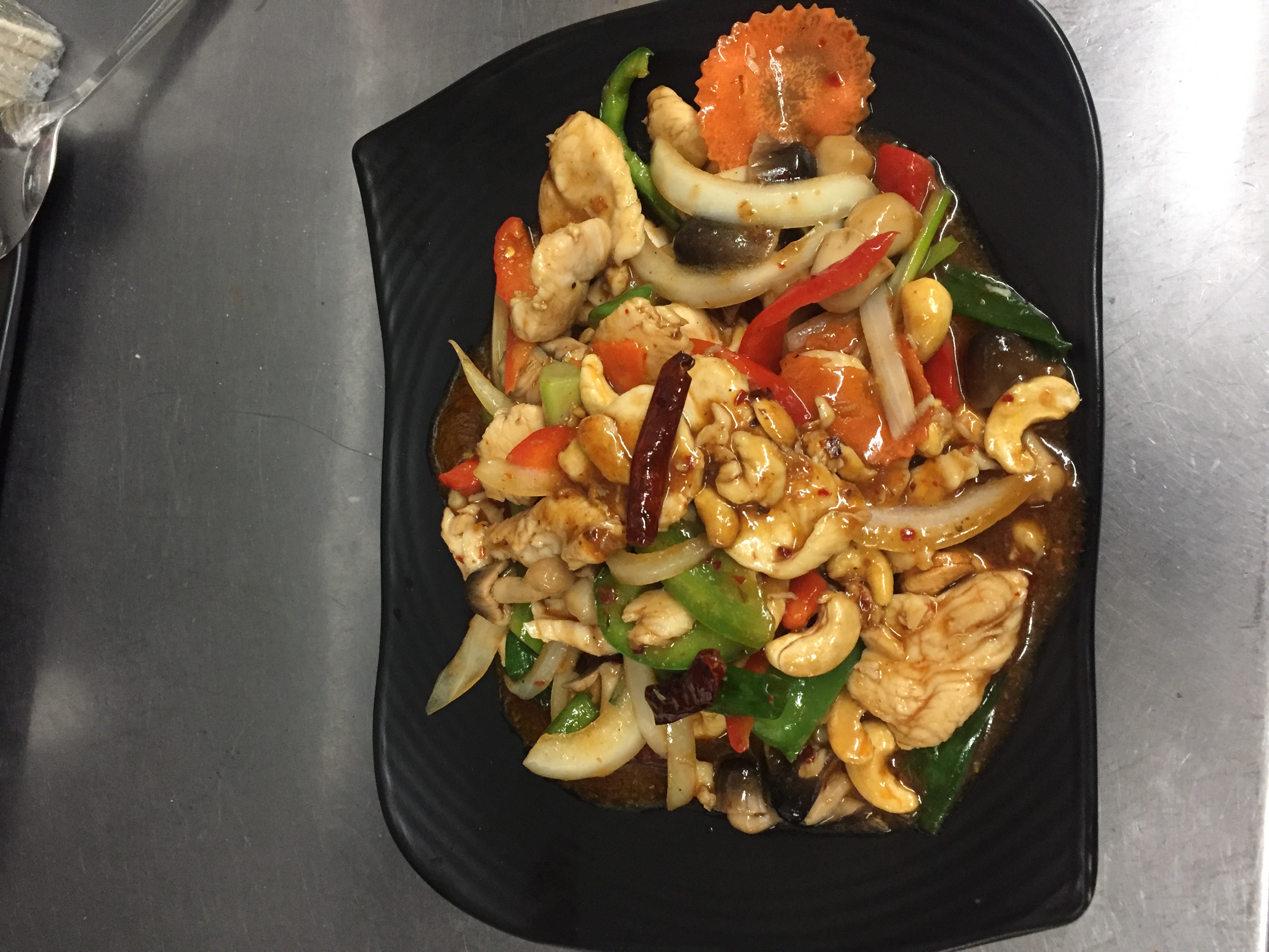 Order Cashew Nuts food online from Thai Noodle King store, Bellflower on bringmethat.com
