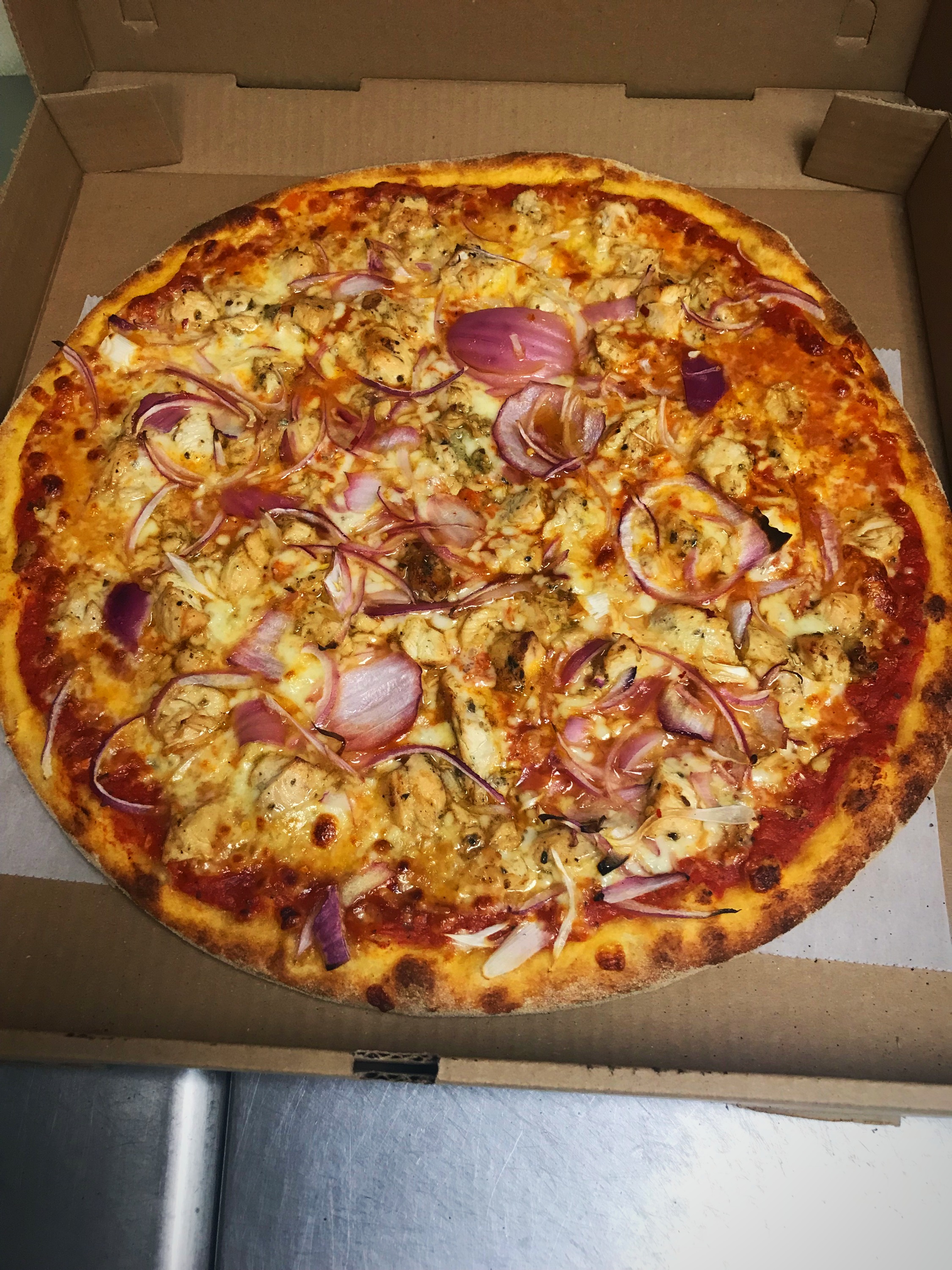 Order Garlic Glazed Chicken Pizza food online from Wellesley North End Pizza store, Wellesley Hills on bringmethat.com