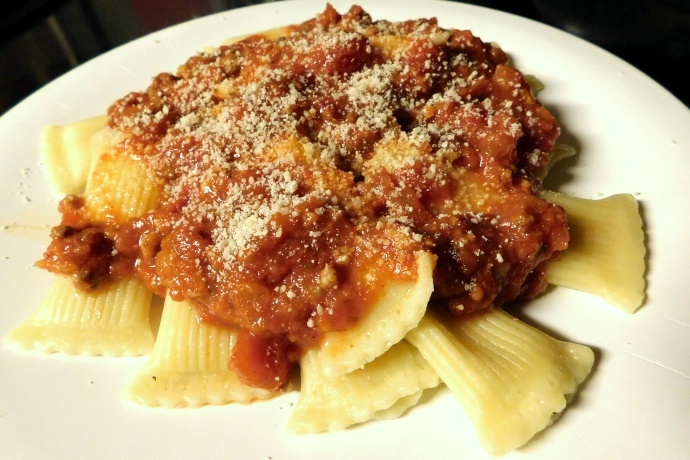 Order Stuffed Rigatoni food online from Sutton cafe store, New York on bringmethat.com