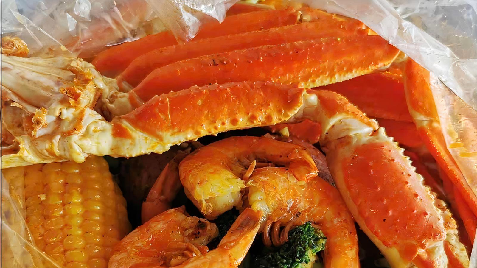 Order O: Small Catch food online from Hook & Reel Cajun Seafood & Bar store, Lansdowne on bringmethat.com