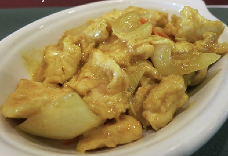 Order Family Curry food online from KPB Asian Bistro store, Santa Fe Springs on bringmethat.com
