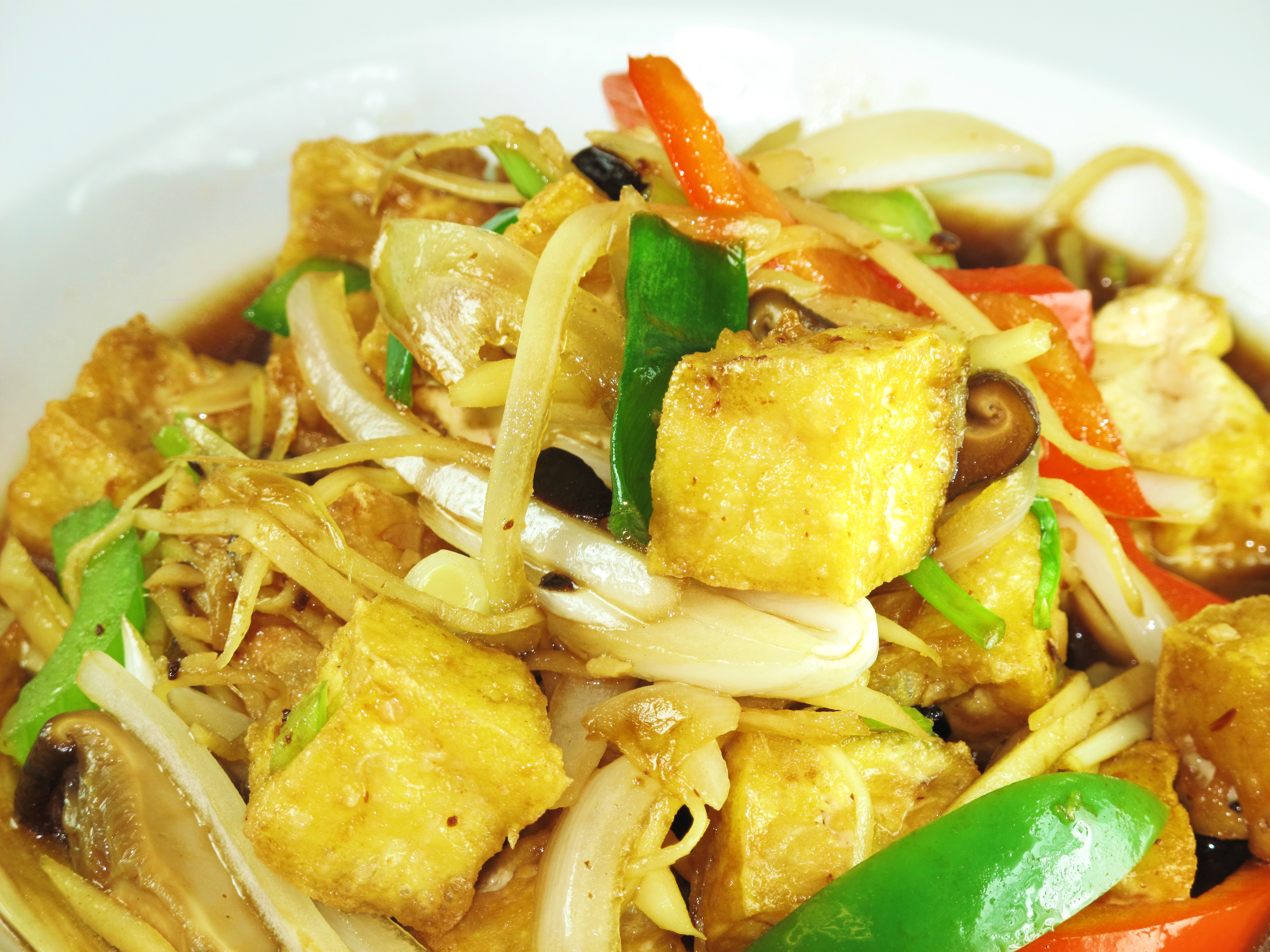 Order Pad Ginger food online from Kanlaya Thai Restaurant store, Harrisburg on bringmethat.com