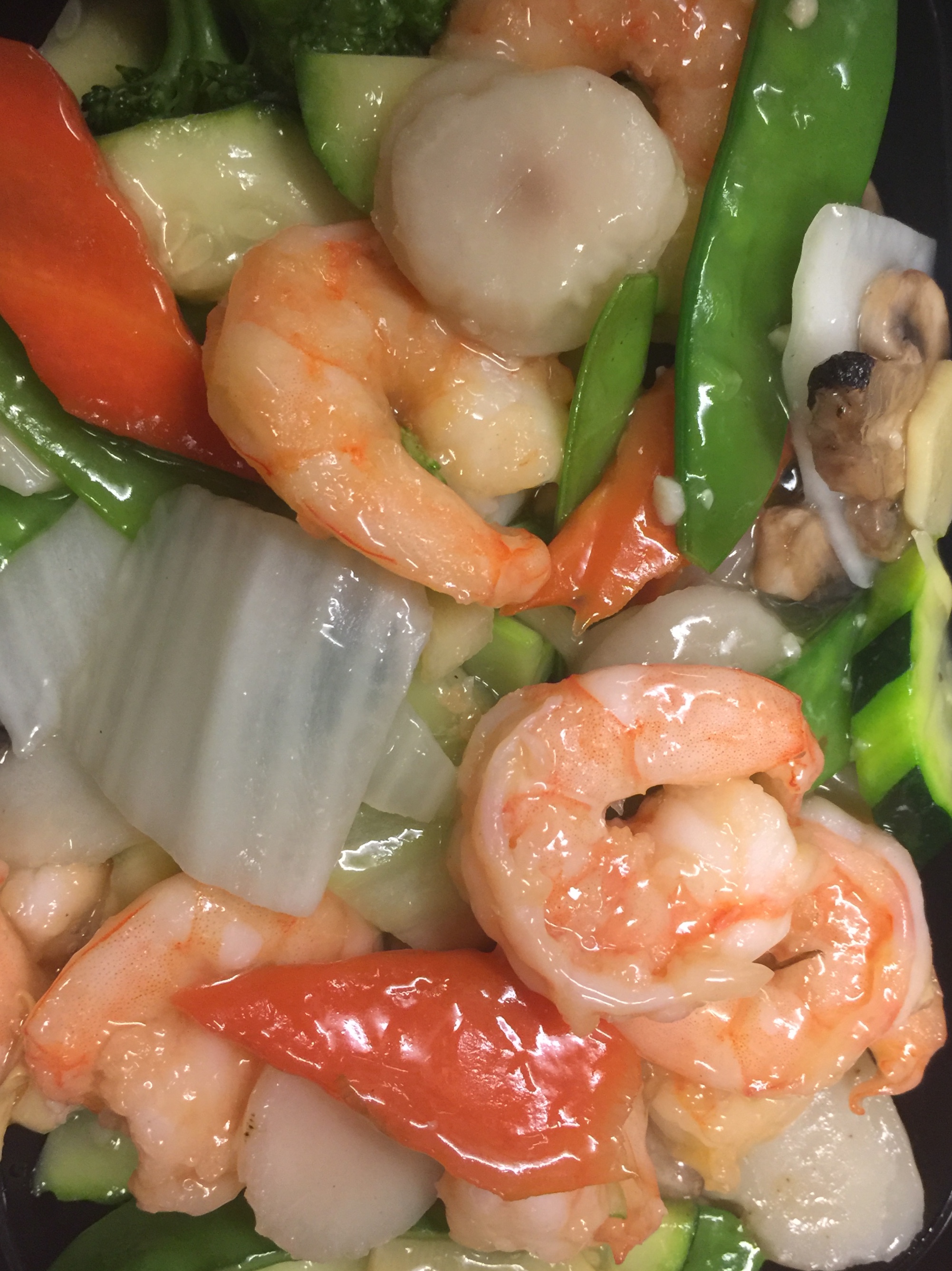 Order Shrimp with Vegetable food online from Wang Chinese Cuisine store, Cathedral City on bringmethat.com
