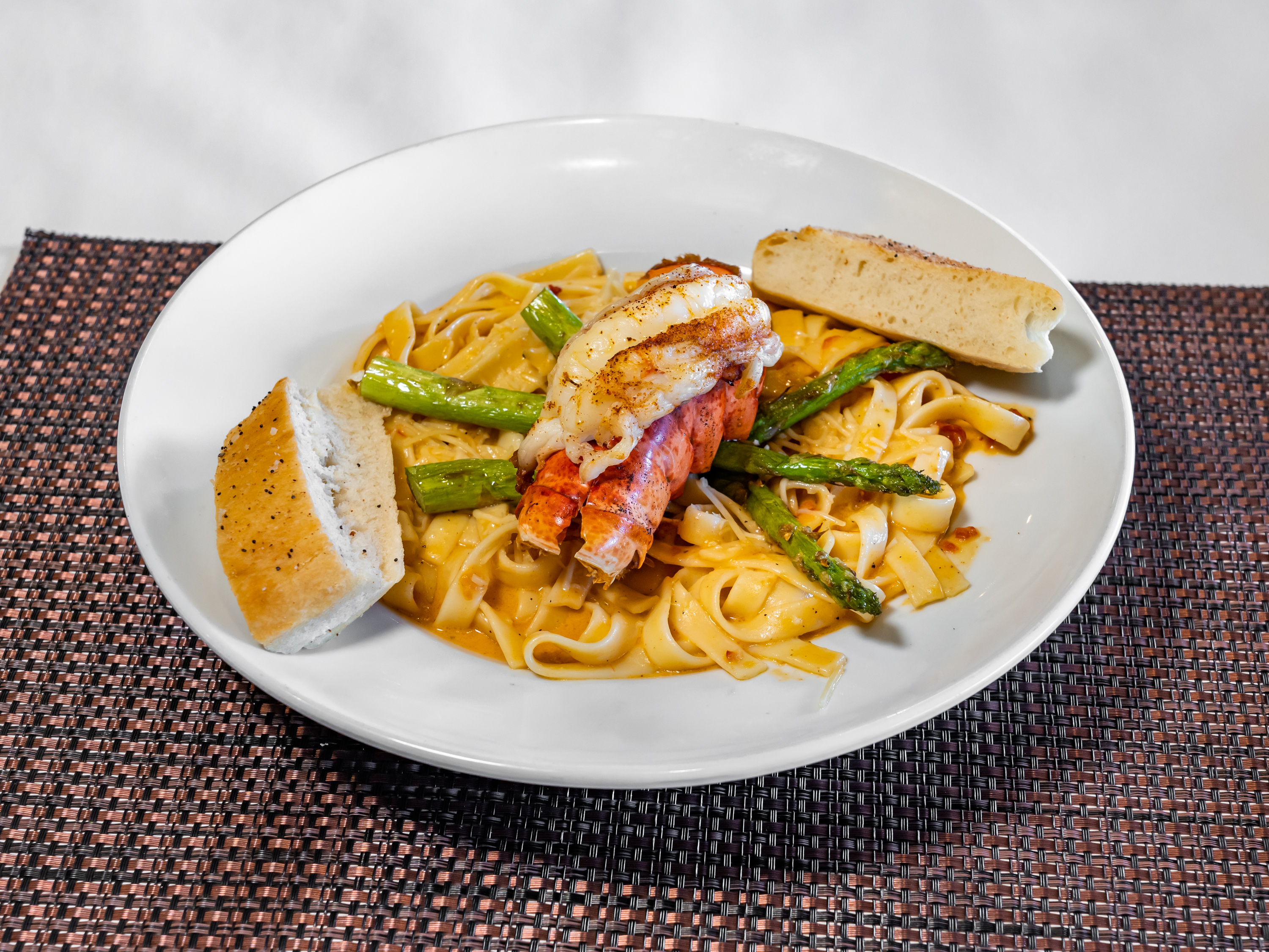 Order Lobster and Shrimp Fettuccine food online from Lucky Prime Time store, Rochester on bringmethat.com