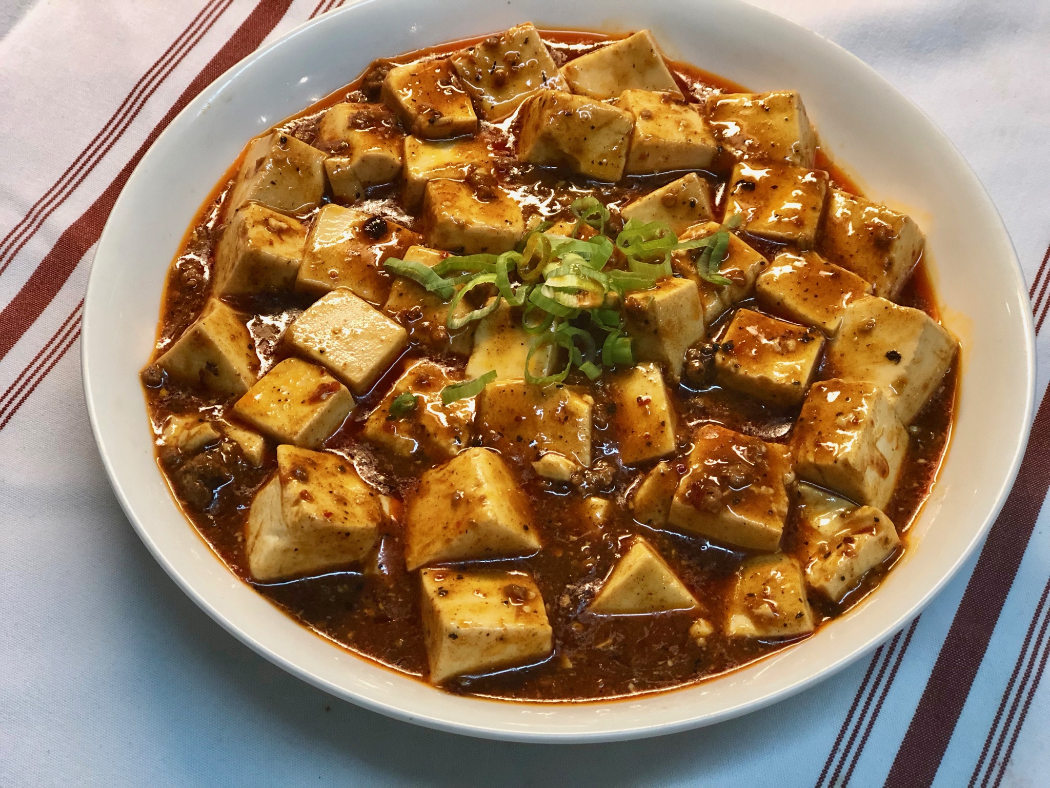 Order "Mapo" Tofu with Beef, 麻婆豆酥腐 마파두부 food online from Pyng ho store, Decatur on bringmethat.com
