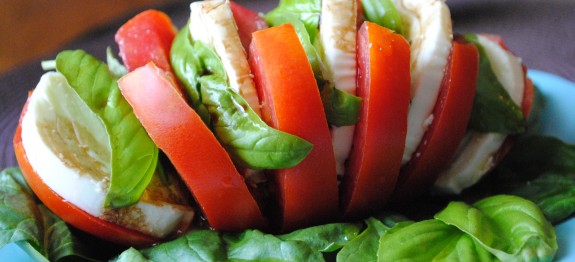 Order Fresh Mozzarella and Tomato food online from Front Street Station store, Greenport on bringmethat.com