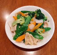 Order Chicken with Mixed Vegetable food online from Lakeview Garden Restaurant store, Westlake Village on bringmethat.com