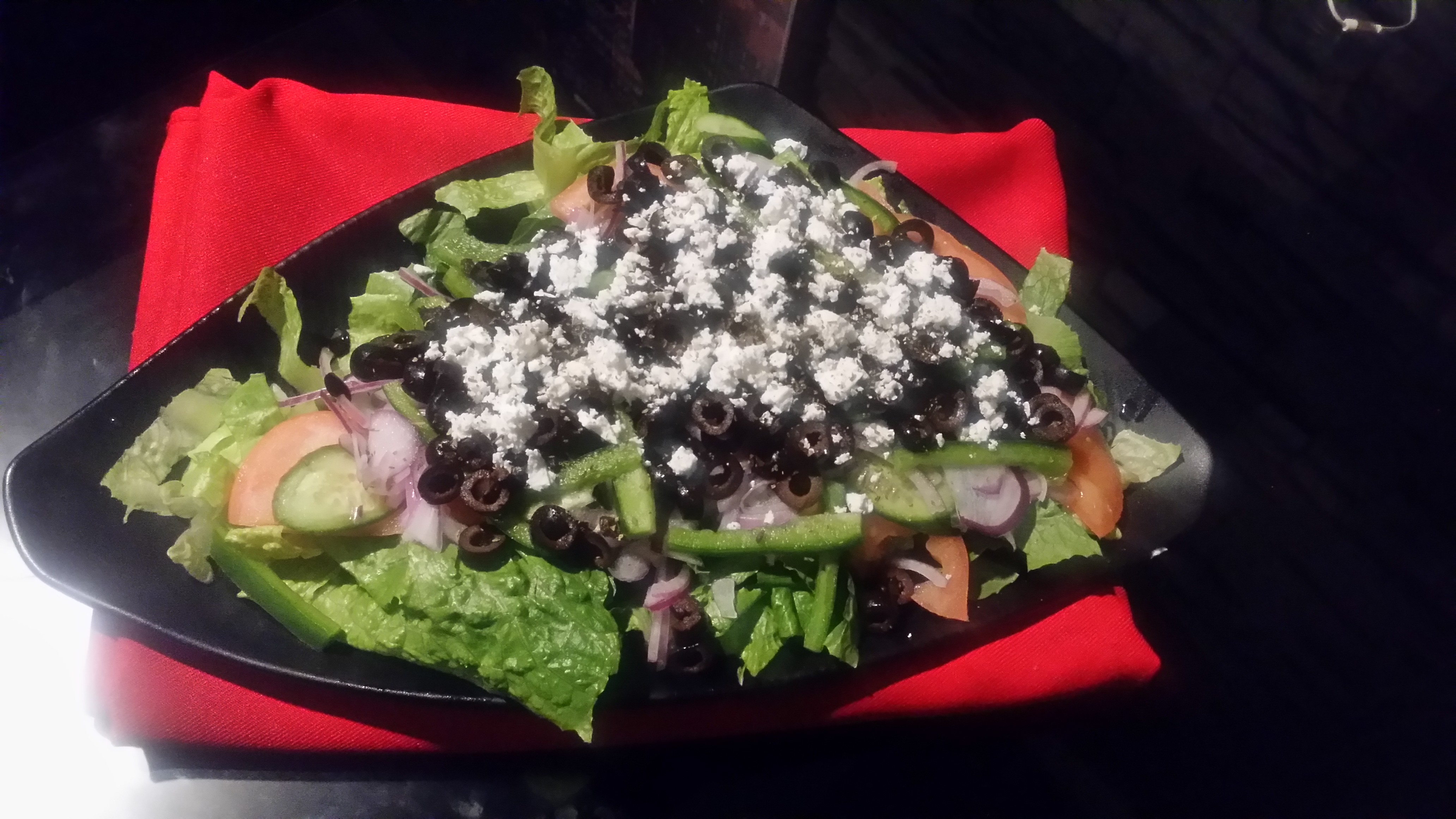 Order Greek Salad food online from Win Thai Cuisine Restaurant store, Anaheim on bringmethat.com