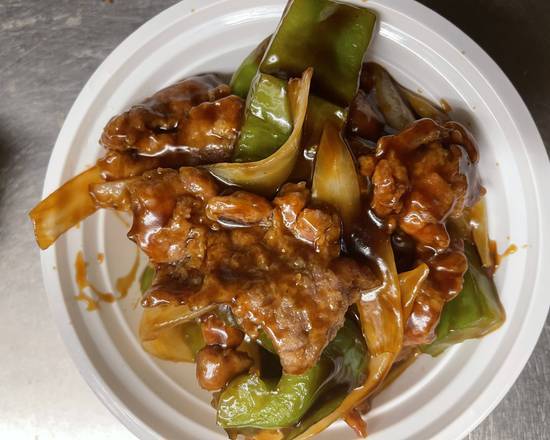 Order 108. Pepper Steak with Onions food online from China Fun 88 store, Bayonne on bringmethat.com