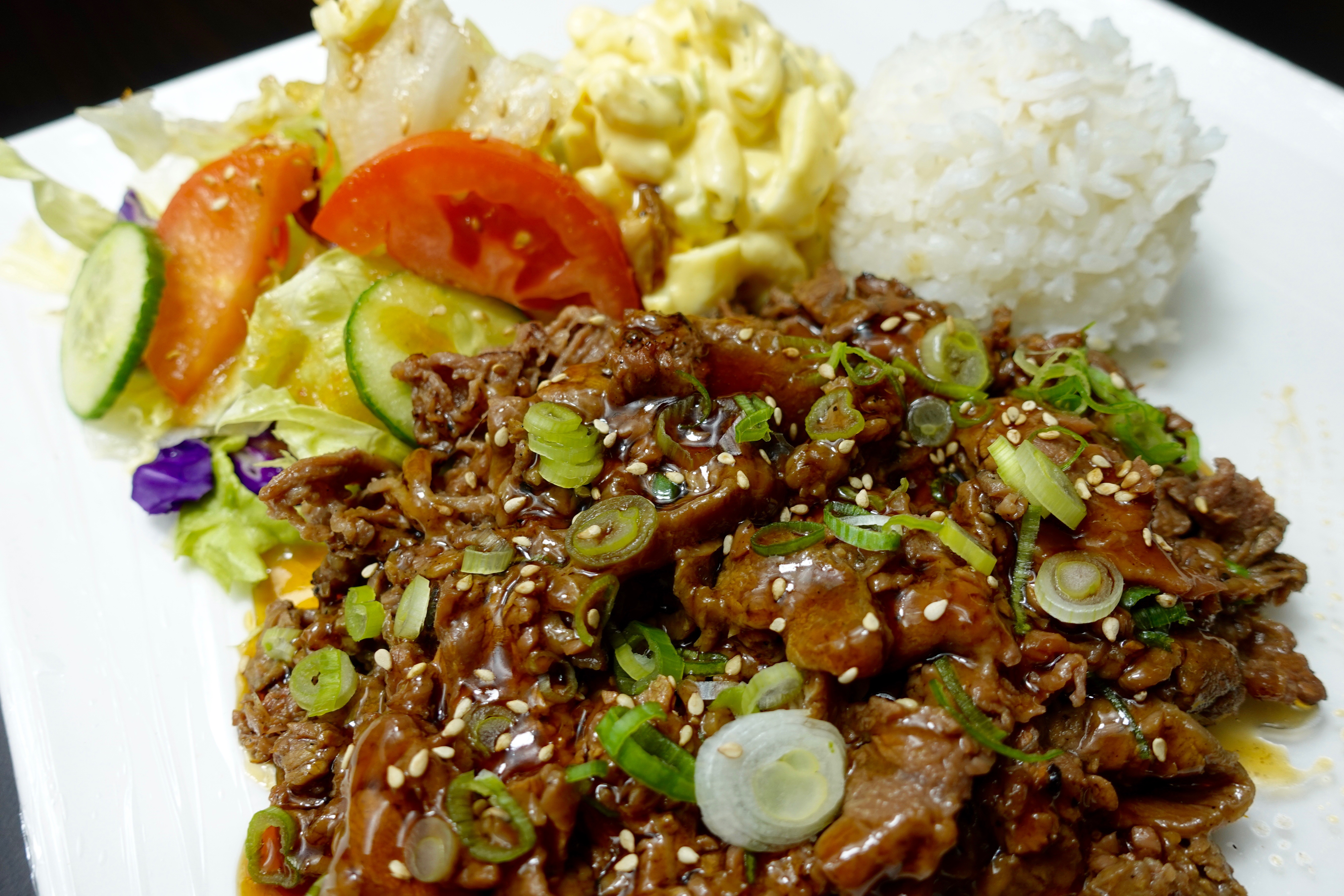 Order Teriyaki Beef Plate food online from Sushi Q store, Los Angeles on bringmethat.com