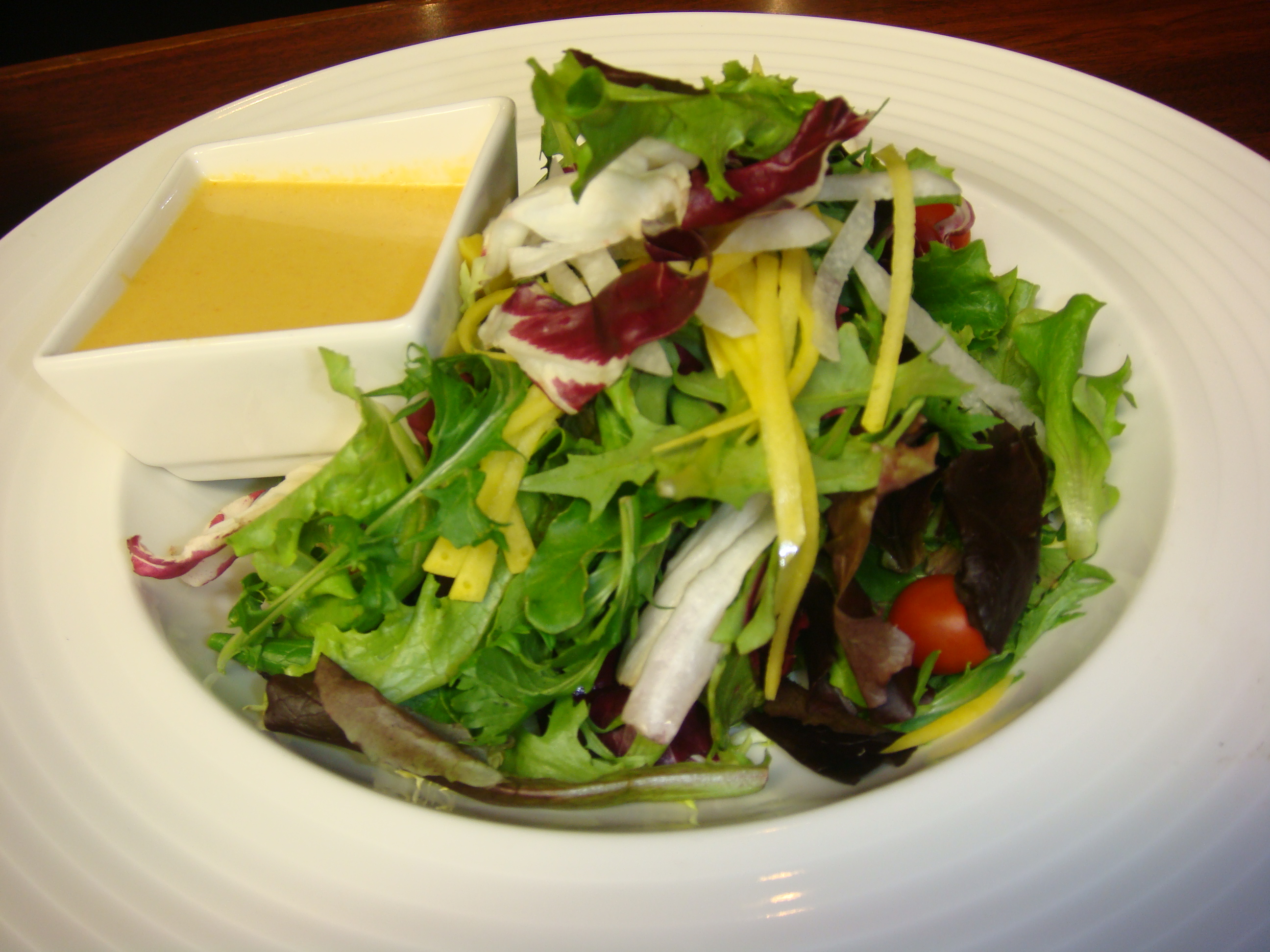 Order House Green Salad food online from Fujiyama Mama store, Westfield on bringmethat.com