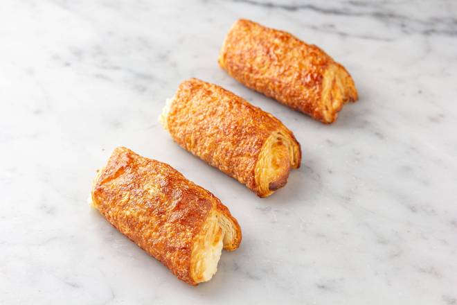 Order Cheese Roll® food online from Porto Bakery & Cafe store, Buena Park on bringmethat.com