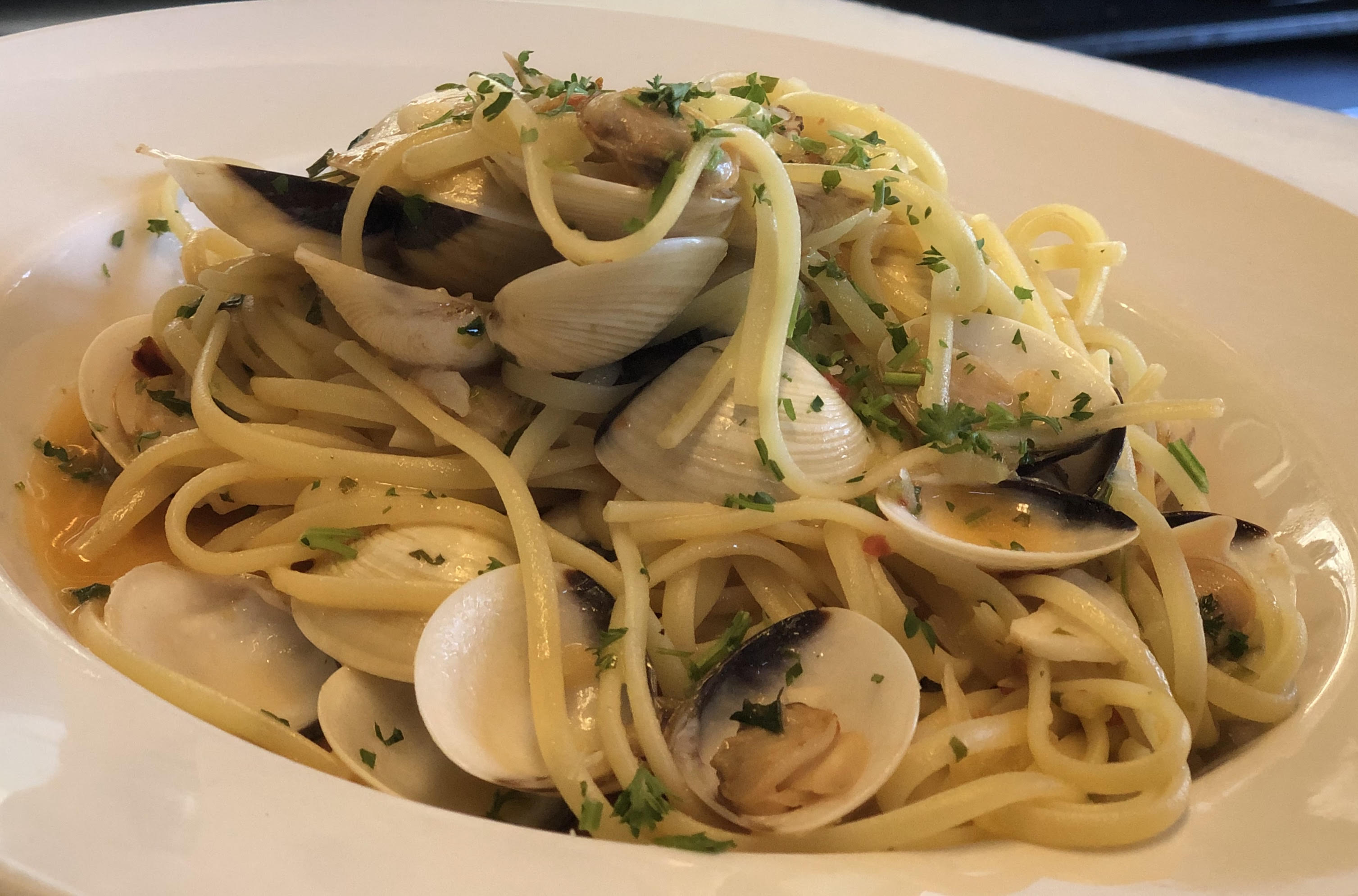 Order Linguini Clams food online from Luisa's Restaurant store, San Francisco on bringmethat.com