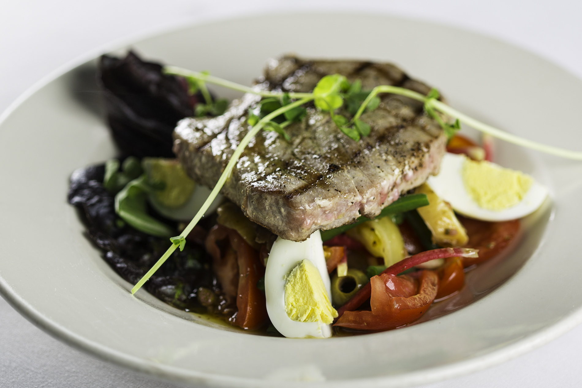 Order Grilled Ahi Tuna Salade Nicoise food online from Bistro La Source store, Jersey City on bringmethat.com