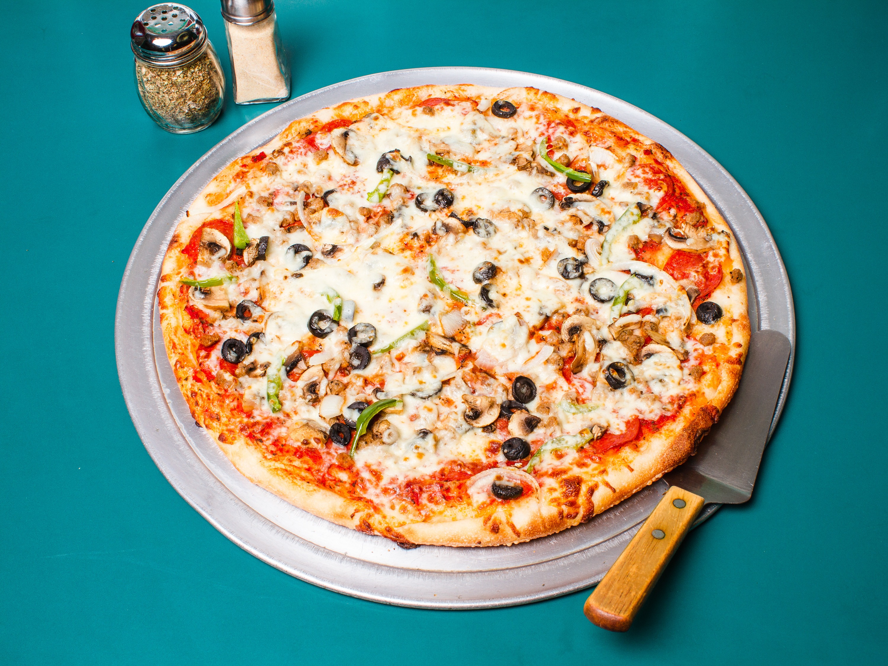 Order Napoli's Pizza food online from Napoli's Pizza store, Virginia Beach on bringmethat.com