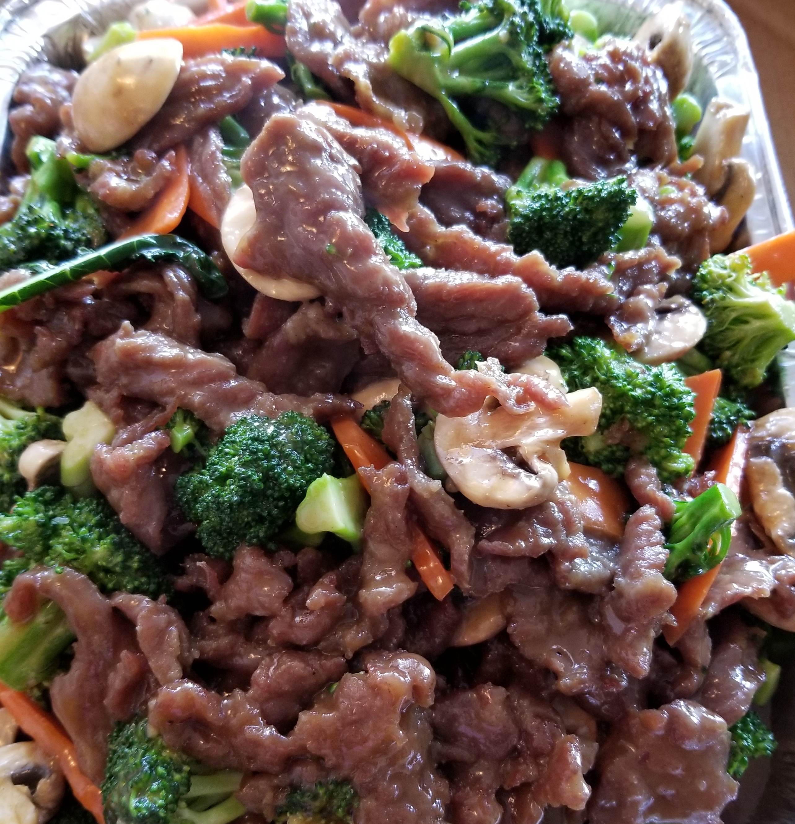 Order 37. Broccoli Beef food online from Mandarin Chinese Restaurant store, Silverdale on bringmethat.com