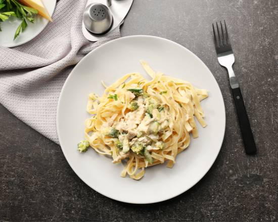 Order The Fettuccine Chicken food online from The Pasta Story store, San Mateo on bringmethat.com