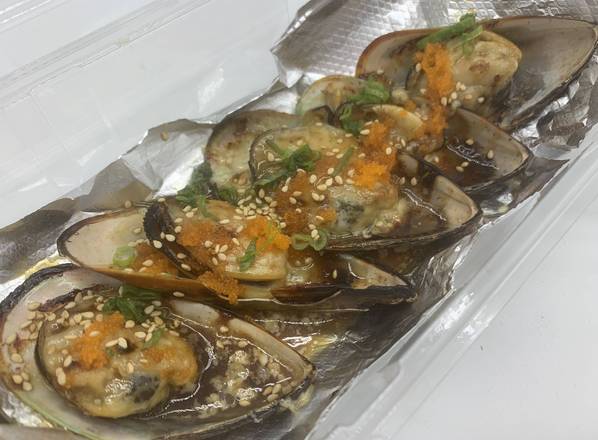 Order Green Mussels(4 pcs) food online from Koya Sushi store, Whittier on bringmethat.com