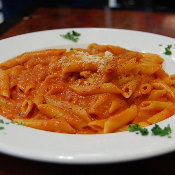 Order Pasta with Vodka Sauce food online from Francesco's Pizza store, New York on bringmethat.com