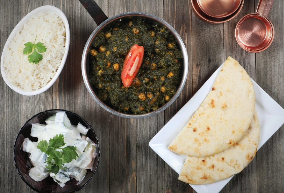 Order Chana Saag food online from Royal Spice store, Linthicum Heights on bringmethat.com