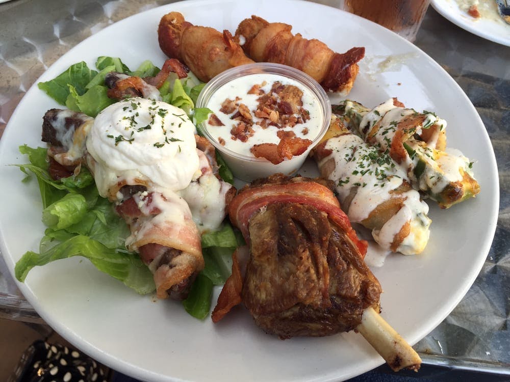 Order Bacon Sampler - Appetizer food online from Sebastian Ale & Whiskey House store, Brookfield on bringmethat.com