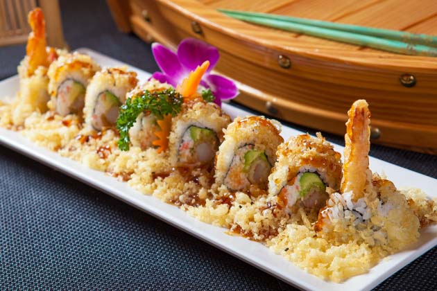 Order T-6. Gold Crunch Roll food online from Crazy Rock'n Sushi store, Irvine on bringmethat.com